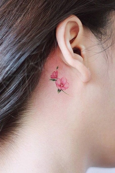 1 TOP 1 Tatuagens atrás das orelhas Pequenas flores cor de rosa