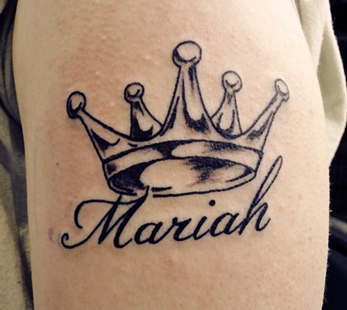 Tatuajes de Coronas con la palabra Mariah