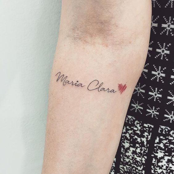 Tatuajes de Nombres Maria Clara con Corazon en antebrazo