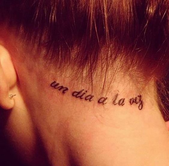 20 Tatuajes de Frases un dia a la vez