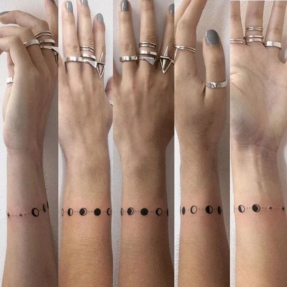 5 TOP 5 Tattoos of Bracelets Bracelets Moon Phases type Chain