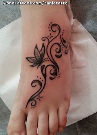 Tatuaje en el Pie Empeine Adornos con Mariposas y espirales