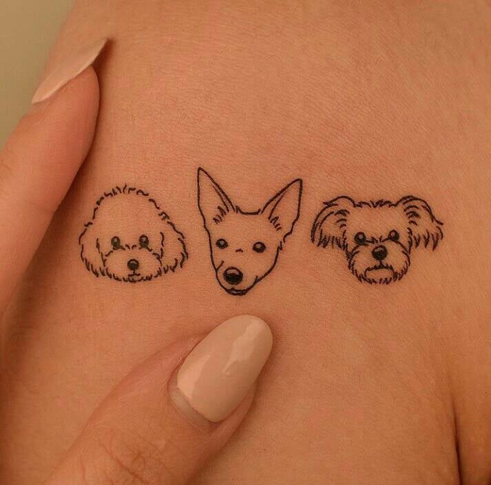 280 kleine zarte Tattoos Schwarz Zeichnung von drei Hunden