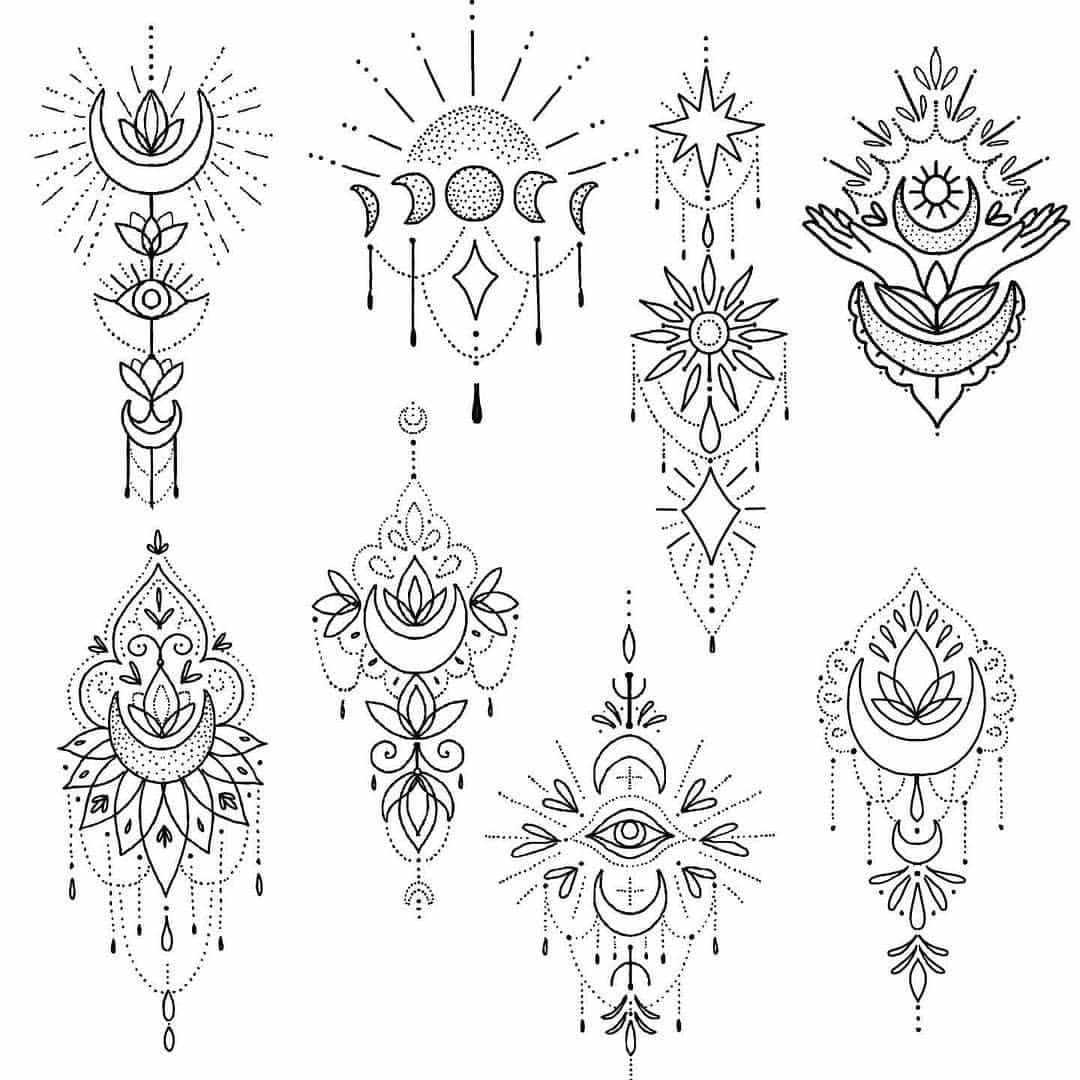 79 Tatuaggi sulla colonna vertebrale Idee per fiori di loto Fasi lunari Ornamenti indiani Lune Occhio di Orus