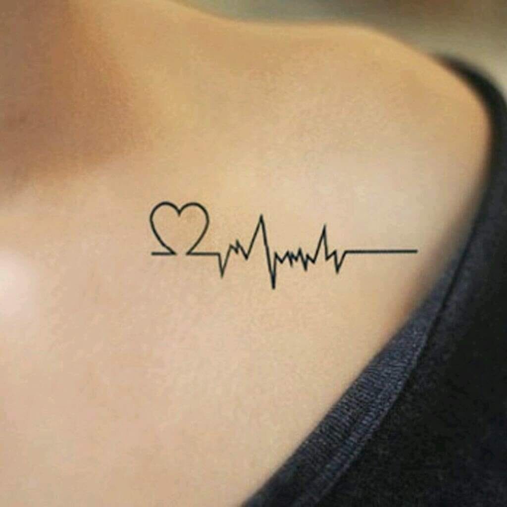 97 Elektro-Tattoos mit Herz und Elektro auf dem Schlüsselbein
