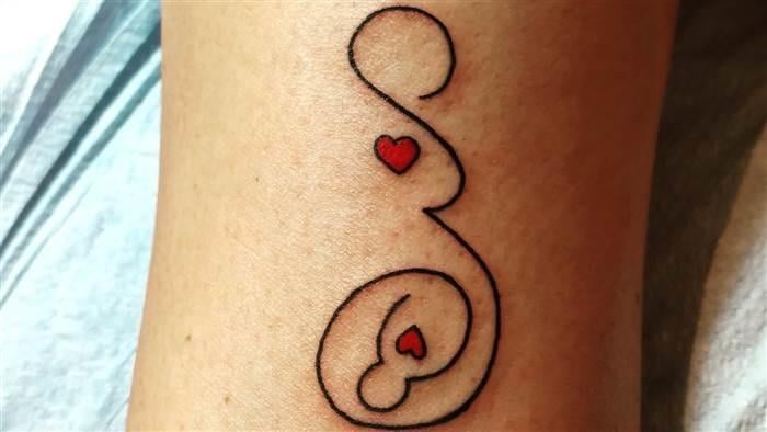 In Honor of our Children Spiral shapes that simulate mother and child in the womb