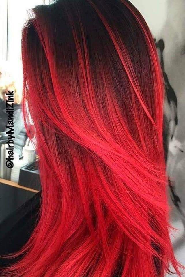 32 Cheveux avec dégradé de reflets rouges