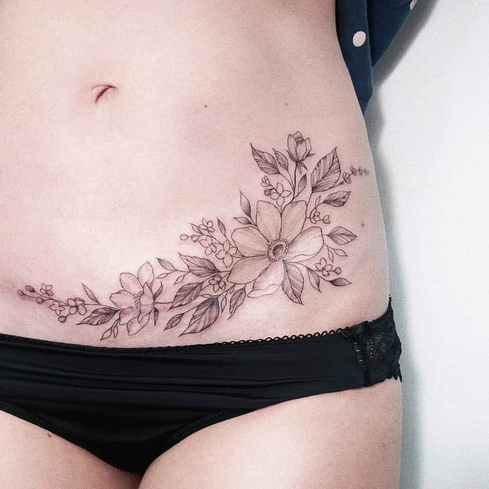 1 TOP 1 Tatuajes para Tapar Cesareas Horizontal Flores Ramas Hojas contorno negro