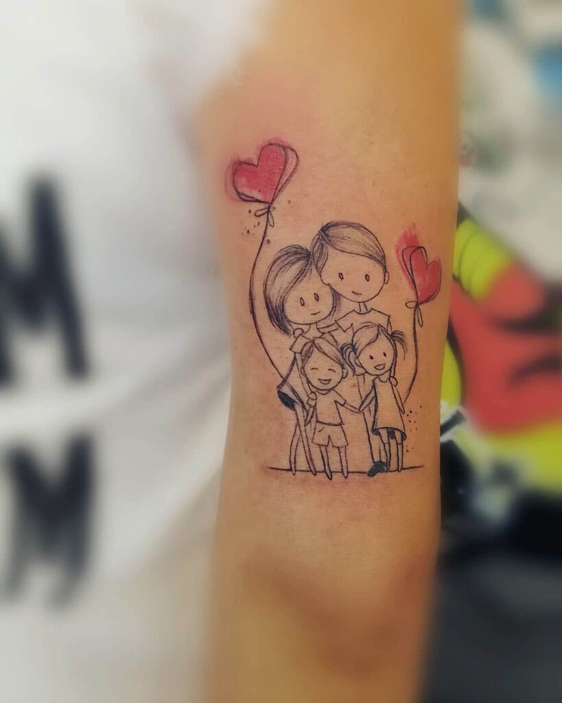 Tatuagens para mães, crianças e família, tipo caricatura de lápis com mãe, pai, filhos e filho e filha com dois balões de braço de corações vermelhos