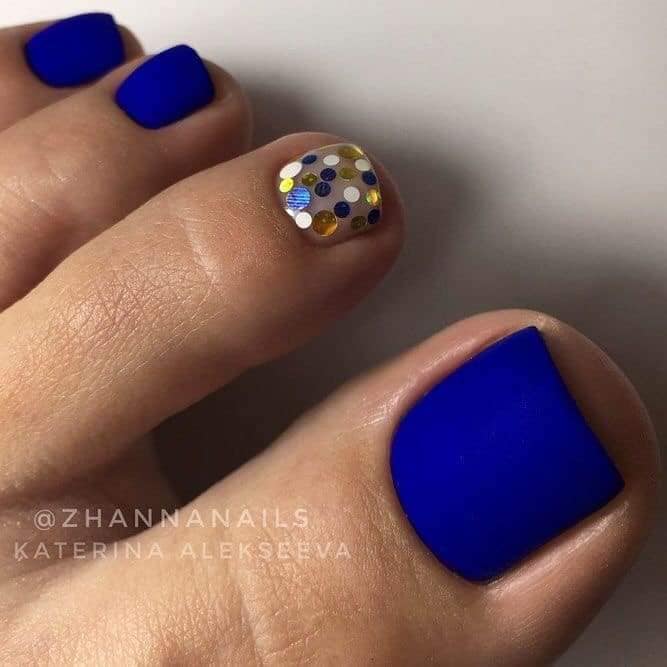 1 TOP 1 Nails acrilico blu a piedi, uno con decorazione circolare lucida