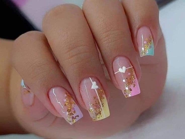 163 Short decorated pink with encapsulation of golden sheets and white hearts