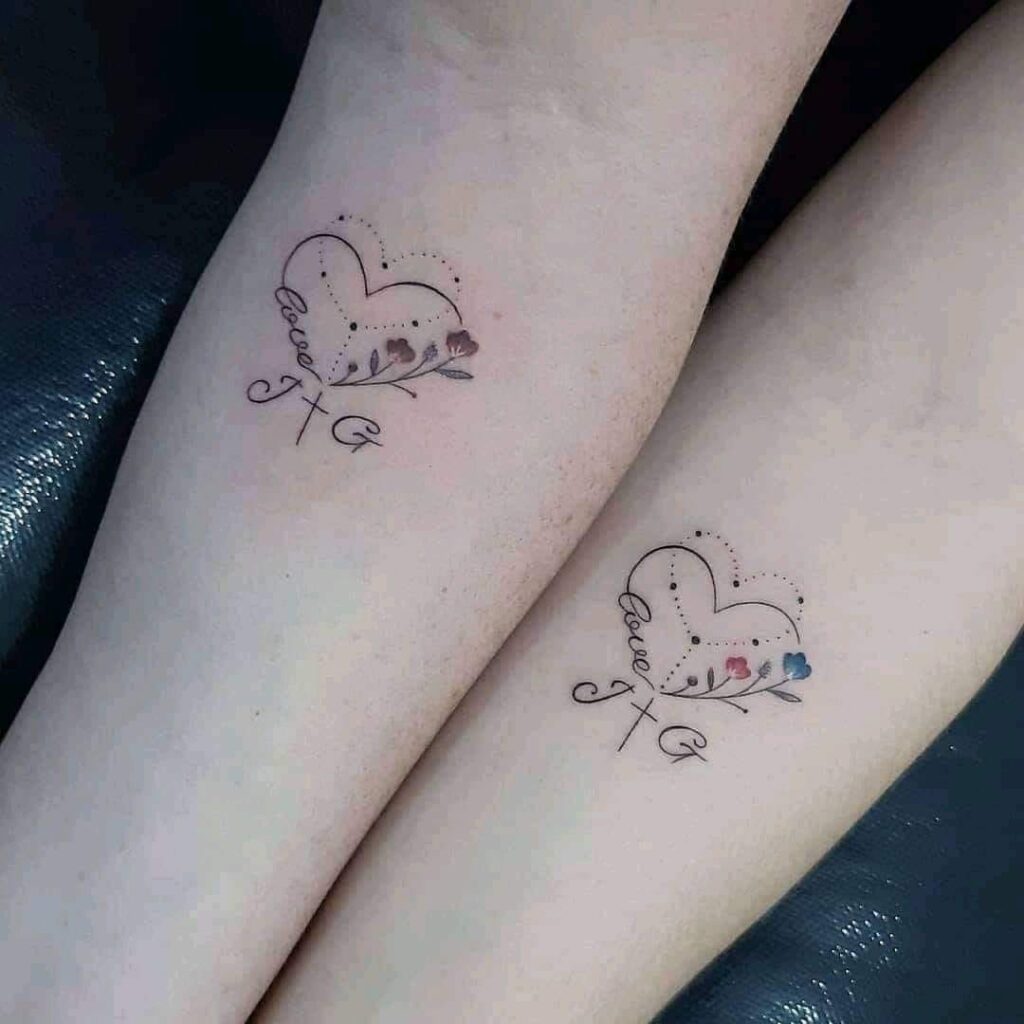 34 Tatuagens para Irmãs Amigas Coração Rosário letras J t G com Cruz no antebraço florzinhas