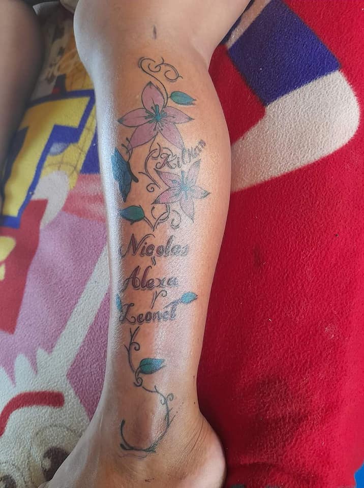 43 Tattoos for women the most liked Flowers on Calf with names and natural motifs Leonel Alexa Nicolas Kilken