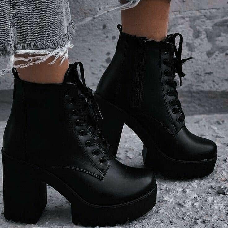 538 Black Women's Ankle Boots Shiny imitation leather with laces wide square heel comfortable