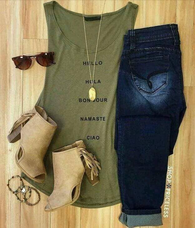 69 Outfit Military Green Shirt T-shirt with Inscription Shoes and Jeans