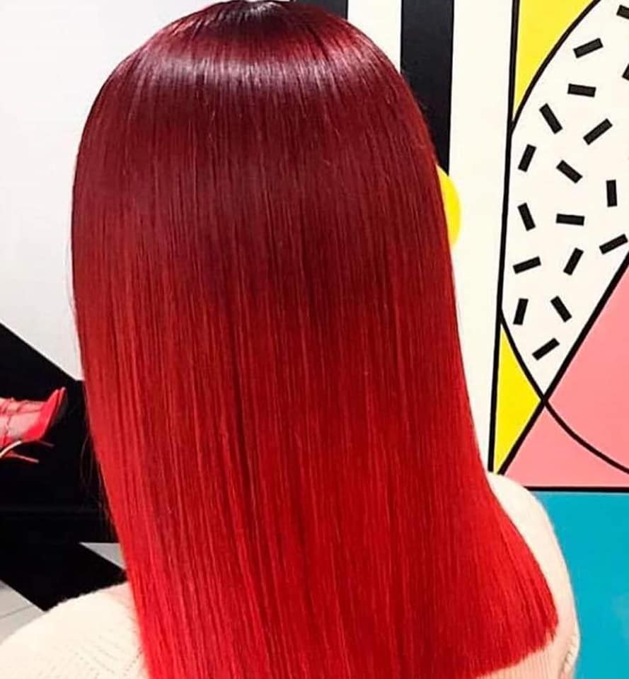 9 idee per capelli rossi stirati corti, lunghi fino alle spalle, con base più scura