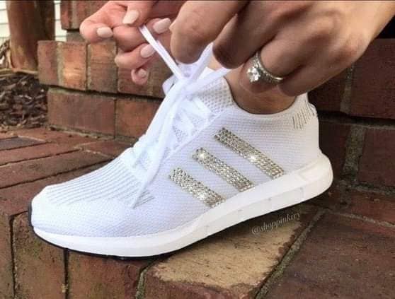 10 weiße Schuhe Damen adidas Swift
