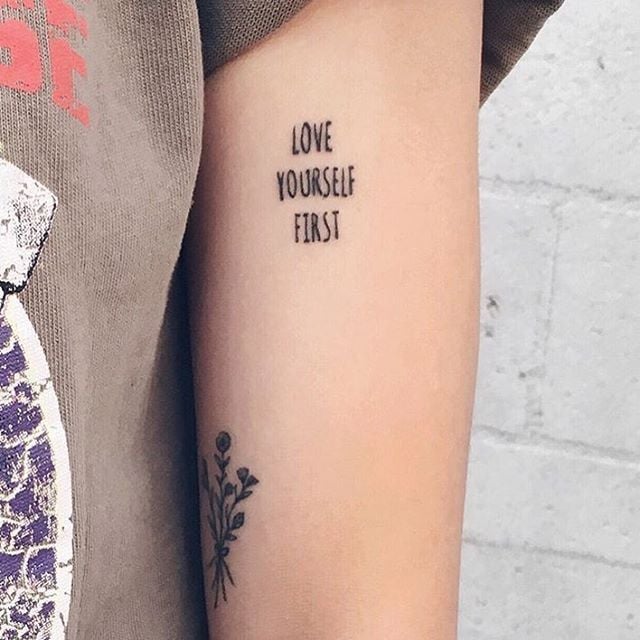 11 Tatuajes Significativos Amate tu mismo primero en brazo