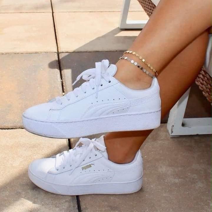 3 TOP 3 Women's White Sneakers PUMA brand anklet with silver and gold chain