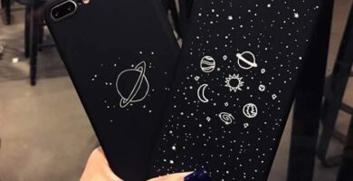1 TOP 1 Funda para Celulares Moviles color Negro con saturno luna planteas y estrellas