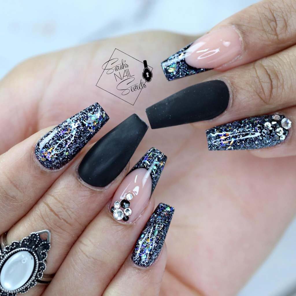 183 Black Nails with Silver Stripe Effect and Rhinestones
