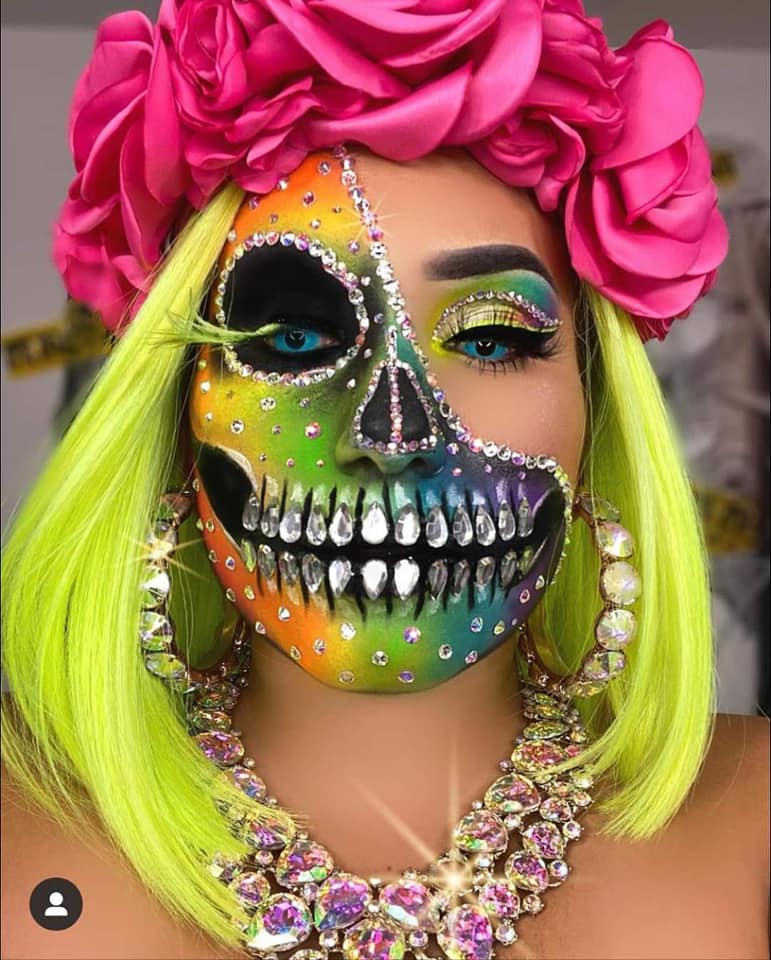 3 TOP 3 Trucco Halloween Mascara colorato su più della metà del viso, denti a forma di teschio con decorazione di pietre di diamanti e strass