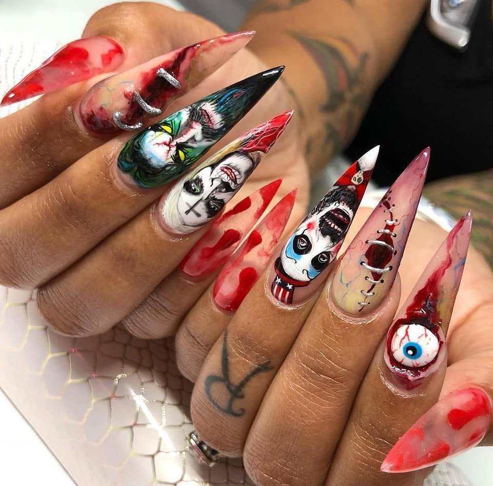 40 Decoracion de Unas Nails Halloween largas punta stiletto con dibujos en sangre roja y caras