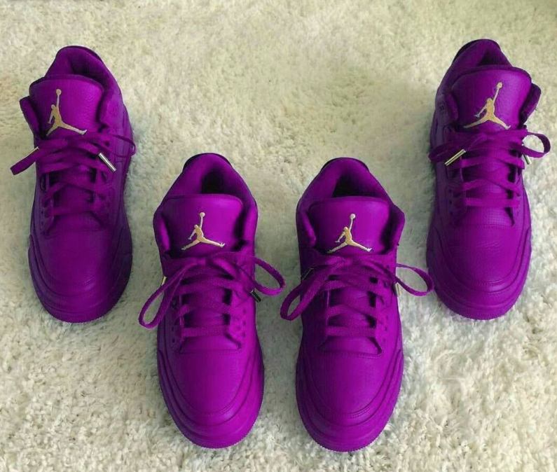 70 Scarpe da ginnastica Nike Jordan viola con logo sulla linguetta