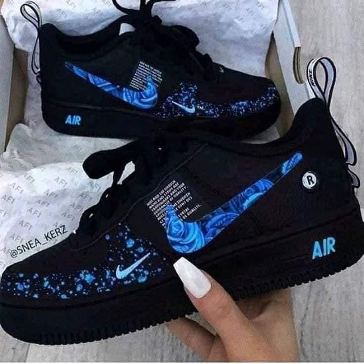 733 Nike Air Shoes in Black with Logo and details in Celeste type stars