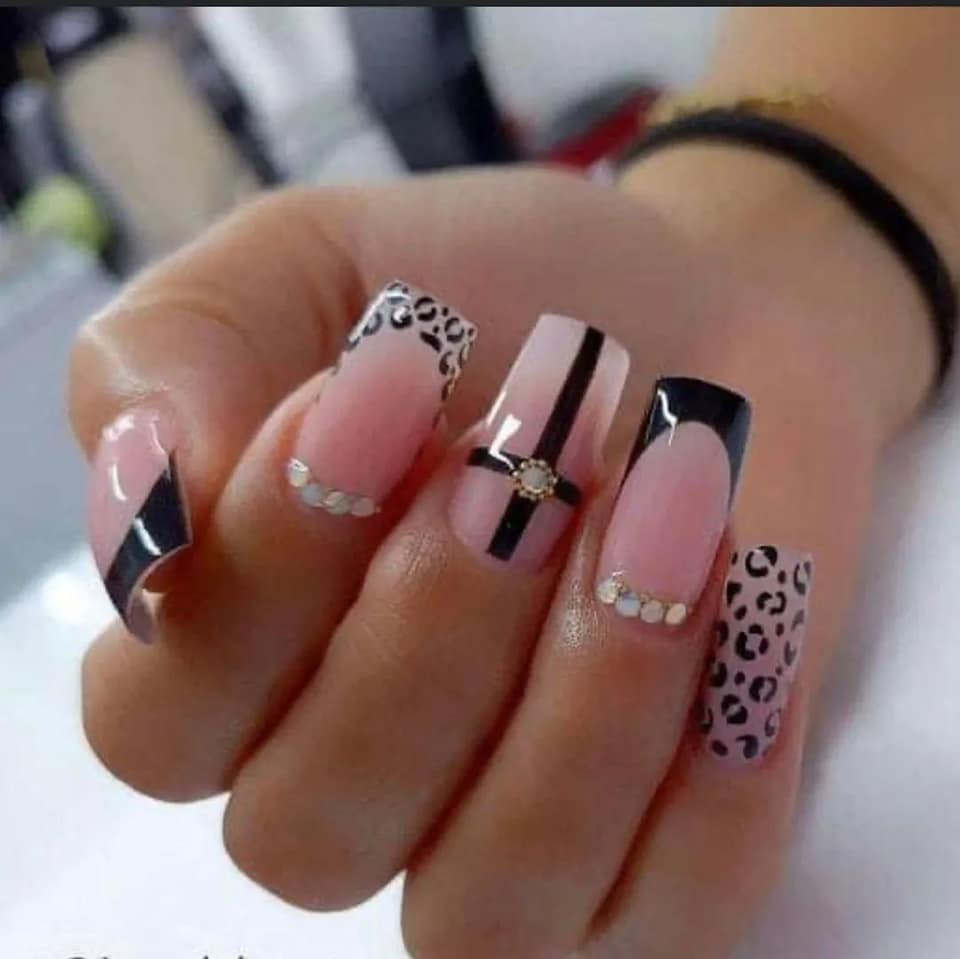 76 Black Nails with pink animal print black lines and rhinestones