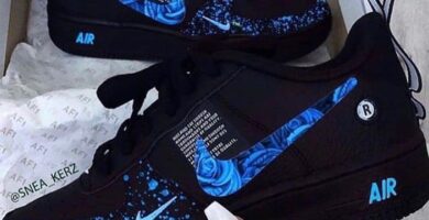 1 TOP 1 Tenis Negro Nike Air Force con logo y Adornos color Azul con patrones celestes