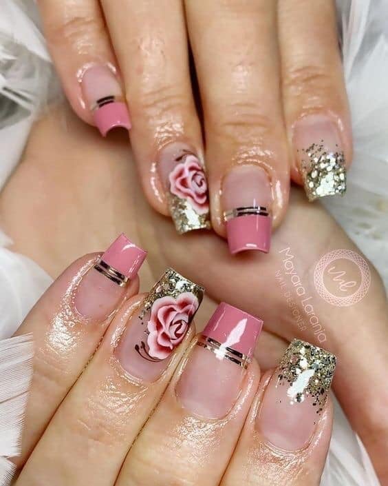 18 Colored Nails Pink Tones Gold stripes parallel pink flower tips with gold glitter