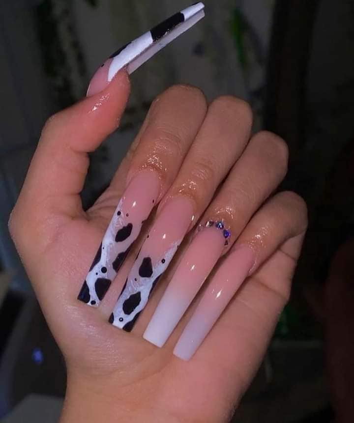 20 Nails with Drawings Pink background some long tips of animal print blue rhinestones