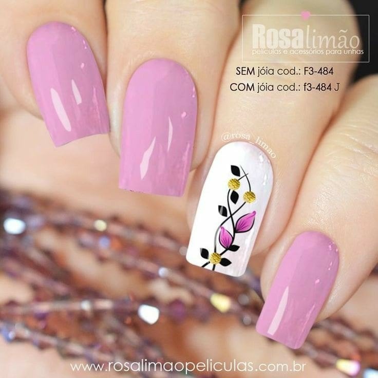 54 Nails Decorated with Light purple and white flowers with black and fuchsia dots and golden circles