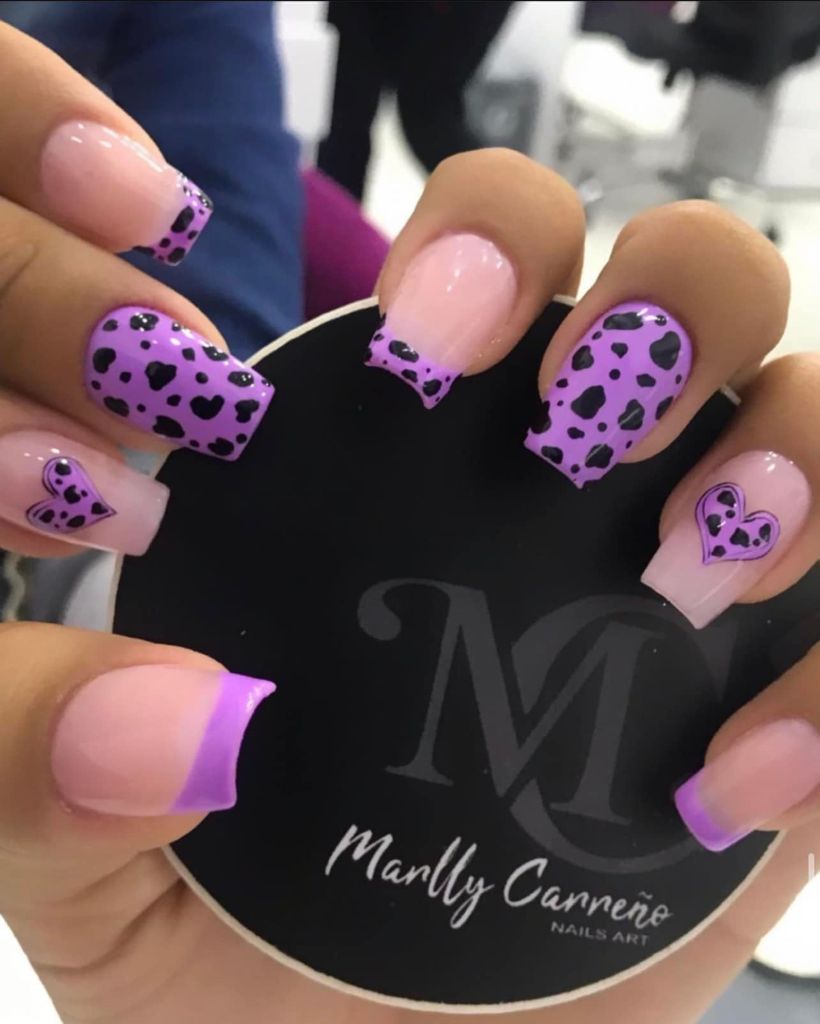 97 Nails with Drawings Violet with Black animal Print color Salmon Heart