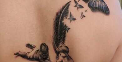 1 TOP 1 Tatuajes de Mariposas Precioso dibujo de dos ninos escribiendo sus nombres con una pluma Alejo y Tiago con mariposas azules despegando de la pluma