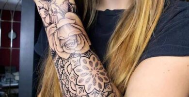 1 TOP 1 Chik Tattoo Mandala y Rosas Negras con Ramas y Hojas en Antebrazo