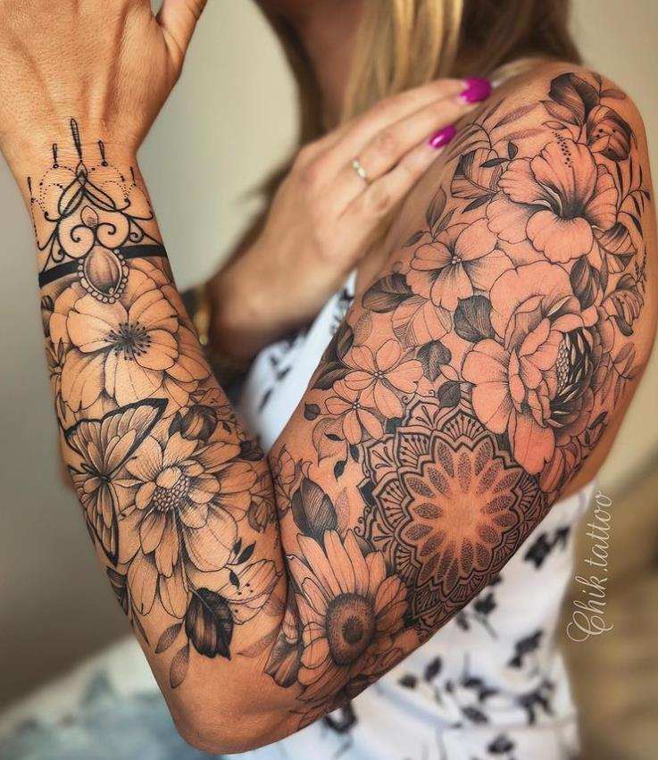 3 TOP 3 Chik Tattoo Manica intera con motivo naturale nero, fiori di mandala e braccialetto con farfalle vegetali