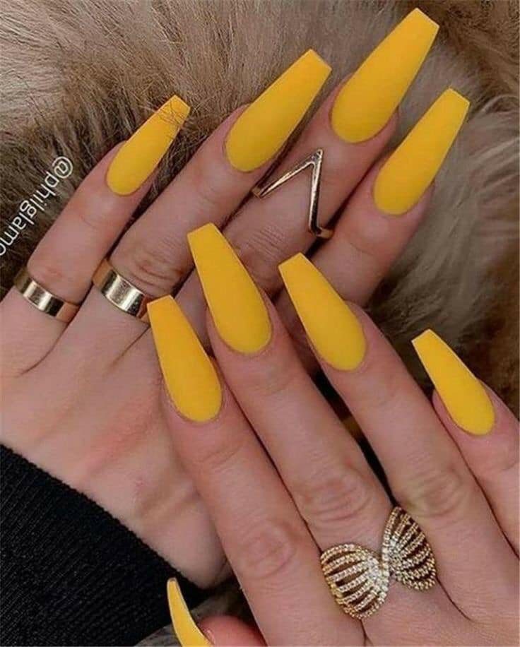 42 Yellow Square Tip Nails