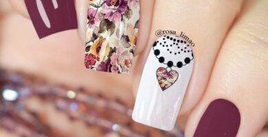 235 Disenos con Foil Moradas con Flores Naturales corazon y collar de puntos negros