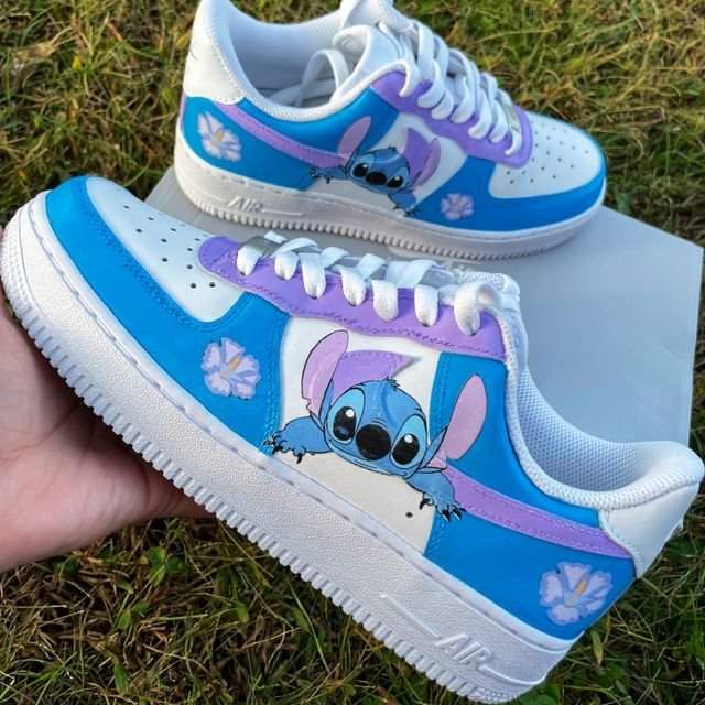 34 Lilo and Stitch White Ceste and Violet Slippers with flowers