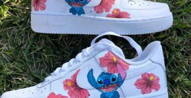 55 Zapatillas Lilo y Stitch Nike Air Force con Flores Rojas