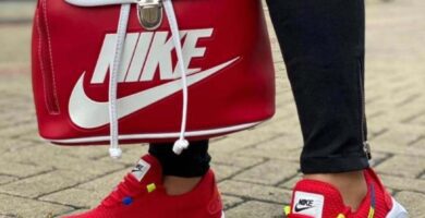 463 Conjunto Nike de Bolso y Zapatillas Rojo