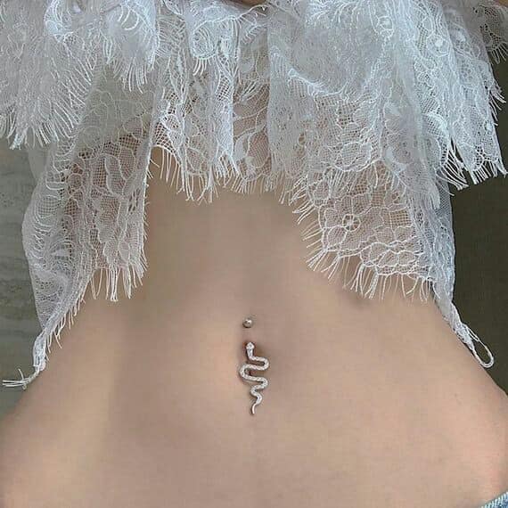 591 Navel Piercing in the shape of a snake with a ball and silver