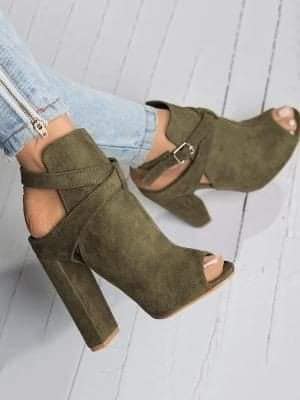 244 Botines con Tacon Verde militar 244 Botines con Tacon Verde militar