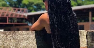 206 HERMOSO CABELLO LARGO con tinte negro