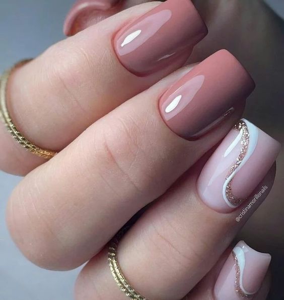 34.4 BEAUTIFUL SHORT NAILS NUDE peach and white color with golden lines