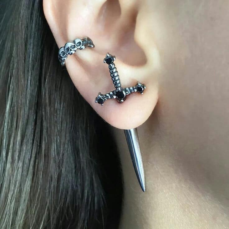 398 GOTHIC JEWELRY knife-shaped earring piercing the ear in silver