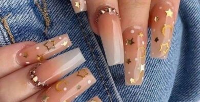 43 bonitas uñas de otoño con estrellas pedreria dorada lunares largas punta cuadrada