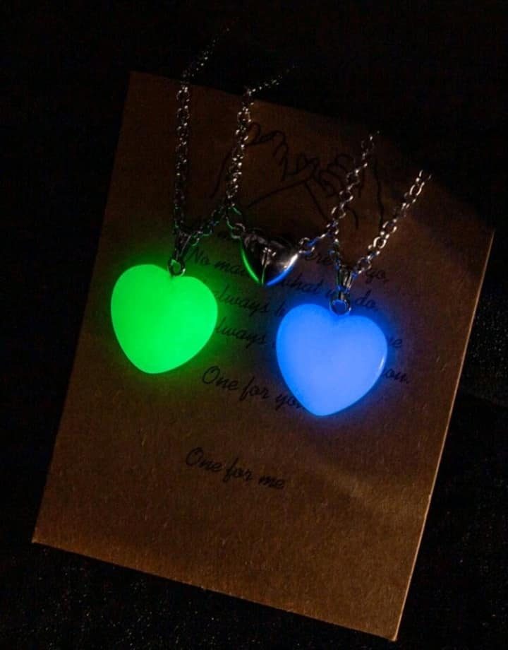 2 Colliers pour Couple avec chaîne en argent et quartz phosphorescent en forme de cœur